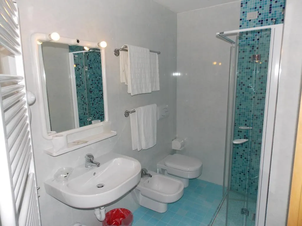 Hotel Colorado Лидо-ди-Езоло Италия