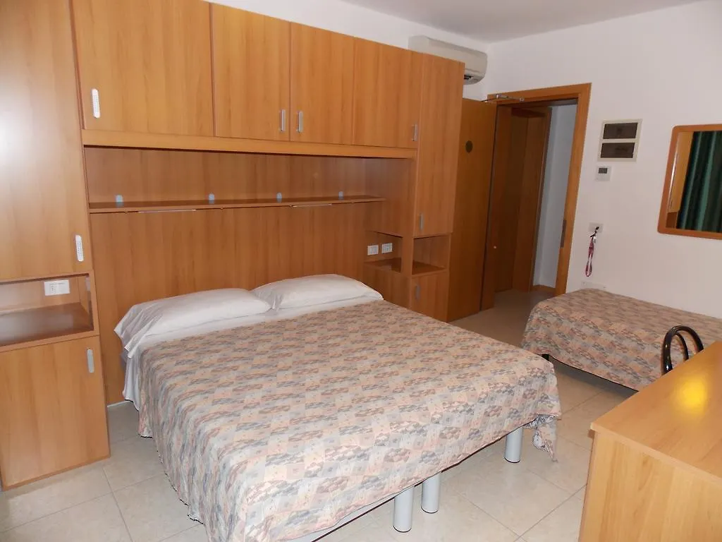 Hotel Colorado Лидо-ди-Езоло Италия