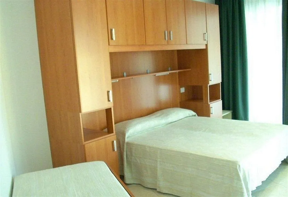Hotel Colorado Лидо-ди-Езоло