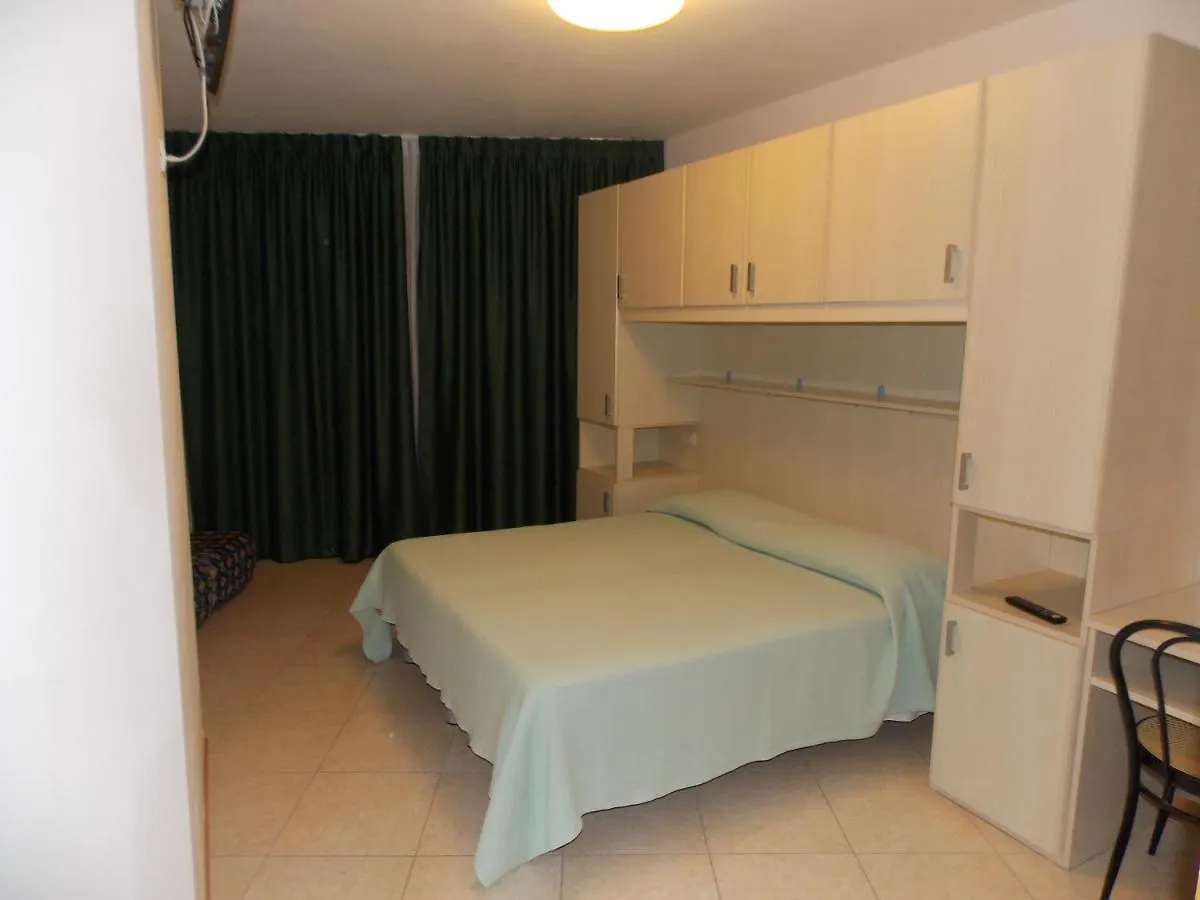 Hotel Colorado Лидо-ди-Езоло